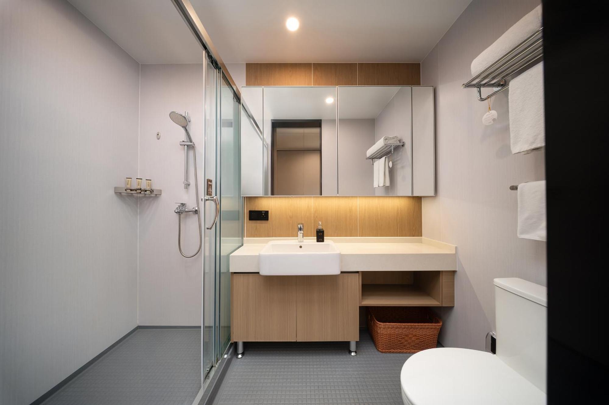 Cm Serviced Apartment Shenzhen Dongmen 外观 照片